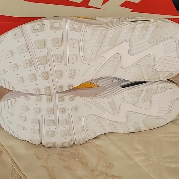 Tennis shoes Nike Air NEW - Picture 4 of 7